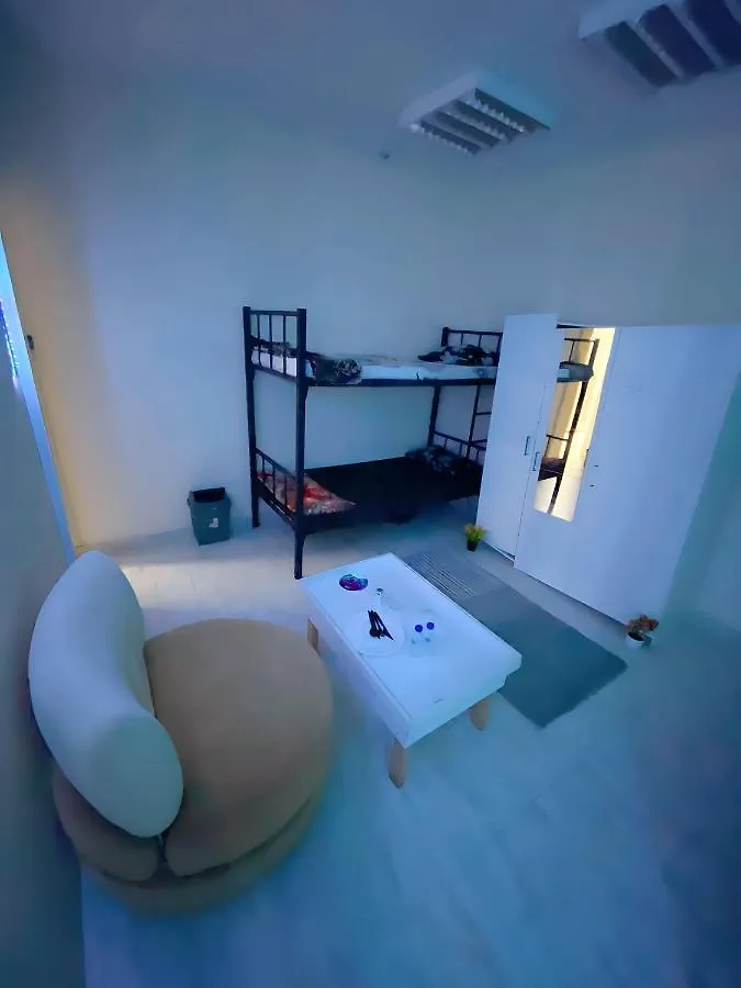بيت شباب Mbz - Nice Bed Space 