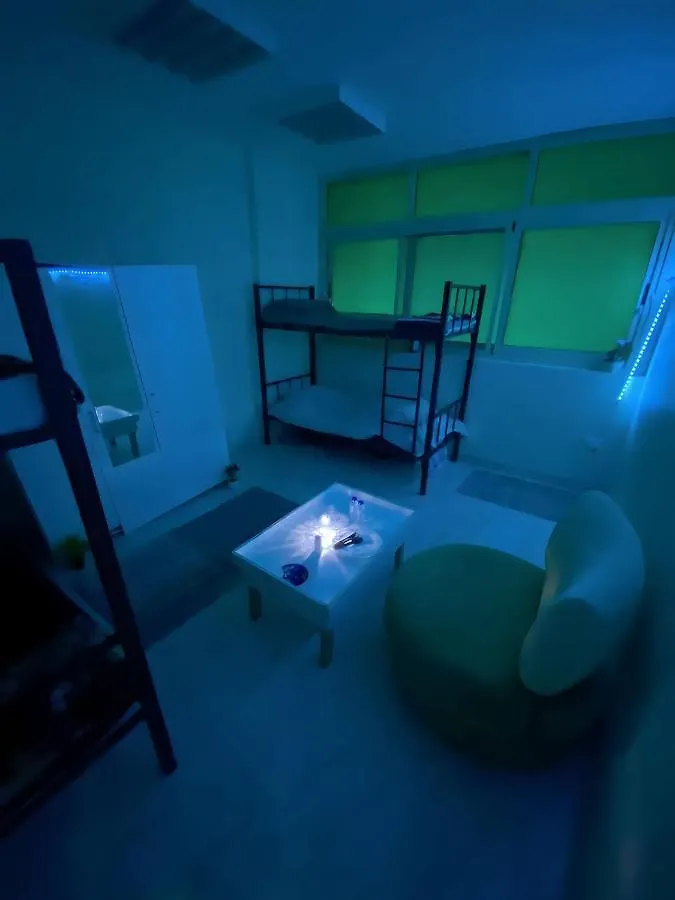 Mbz - Nice Bed Space 